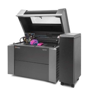 Groß und bunt: die Stratasys Objet500 Connex 3 (alle Bilder: Stratasys).