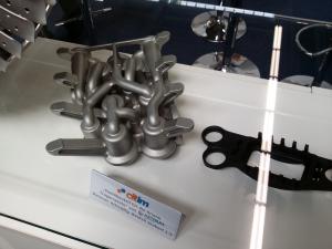 Schlangengrube: Das bleibt übrig, wenn man einen Hydraulikblock für additive Fertigung optimiert (Modell: Citim).