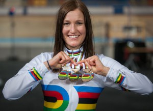 Kompletter Medaillensatz: Denise Schindlers Ausbeute von der Para Cycling Bahnrad-WM (Bild: Pixolli Studios - Oliver Kremer)