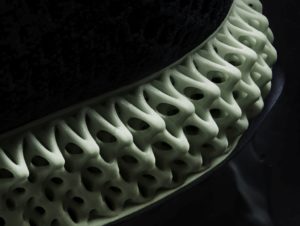 Die Gestaltung der Gitterstruktur ermöglicht individuelle Eigenschaften des Schuhs.