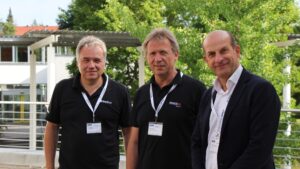 Jens Heineck, Channel Manager EMEA bei Luxion, Helmut Haas und Luxion-CEO Claus Thorsgaard