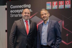 PLM 3DExperience Connector: Sebastian Seitz, CEO von EPLAN & Cideon und Dominic Kurtaz, Managing Director Eurocentral bei Dassault Systèmes (v. l.)